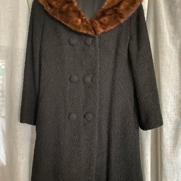 Vintage Petite Black Wool Coat with Mink fur Collar S/M - Picture 2 of 5